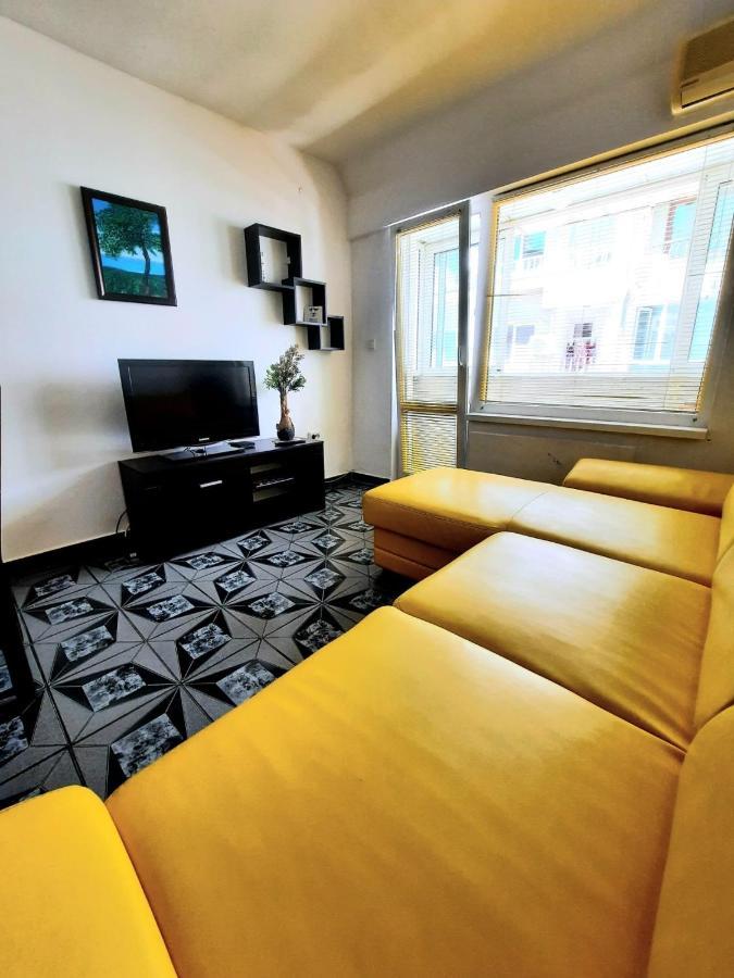 Apartment Міа Βάρνα Εξωτερικό φωτογραφία